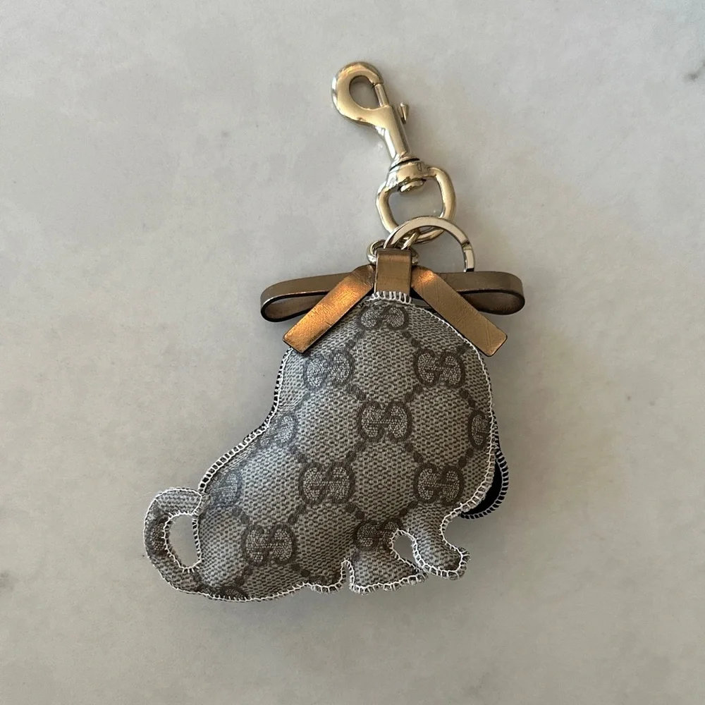 Gucci Guccioli Hound Dog Charm Keychain Collectible - Picture 3 of 6